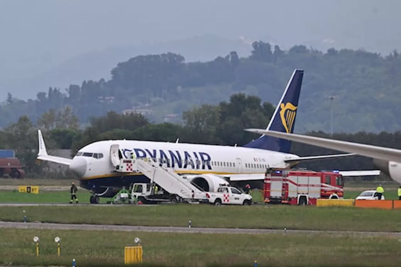 Orio al Serio, scoppio pneumatico aereo Ryanair. Scalo riaperto dalle 18.00