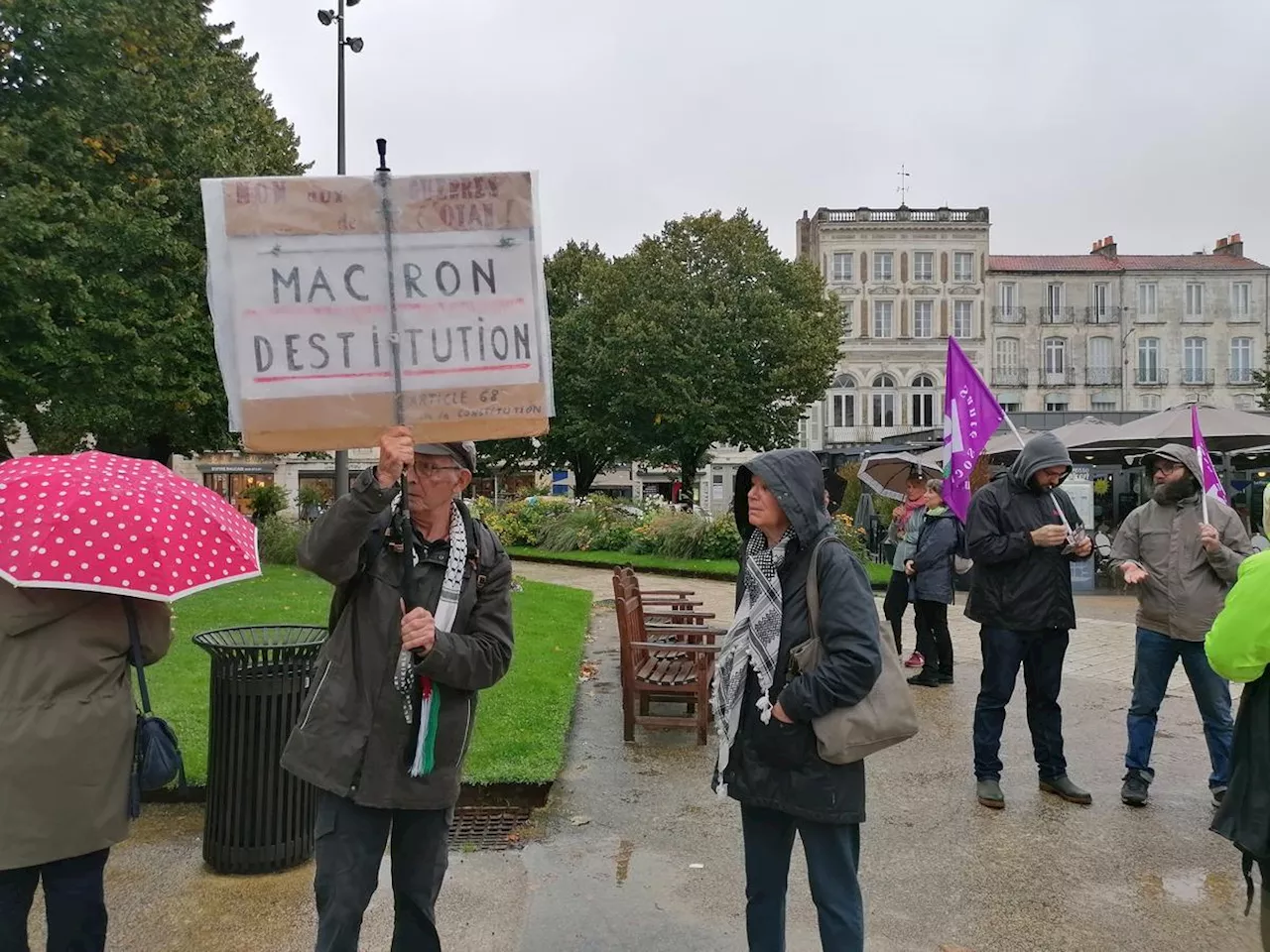 Rochefort : une centaine de manifestants réunis pour les salaires, les retraites et le service public