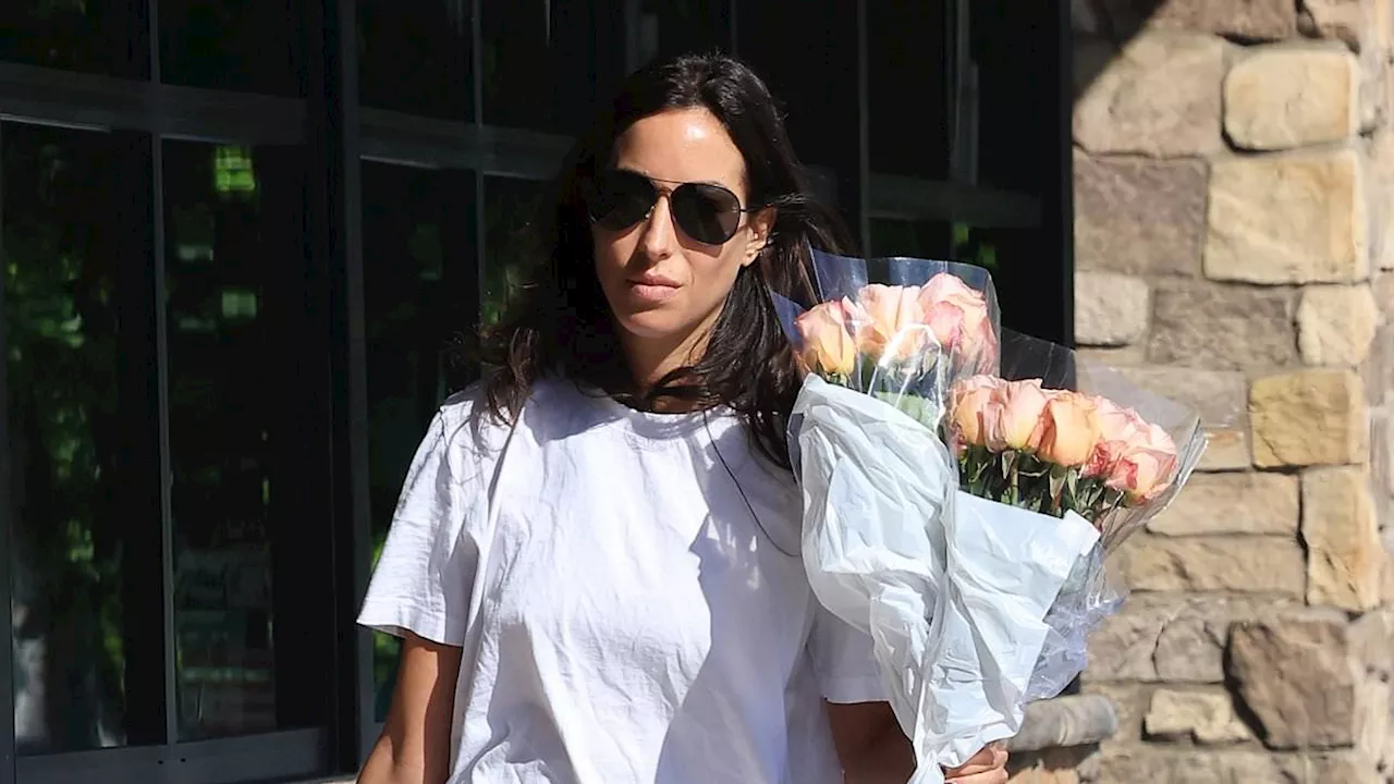 Brad Pitt's girlfriend Ines de Ramon picks up roses for their love nest