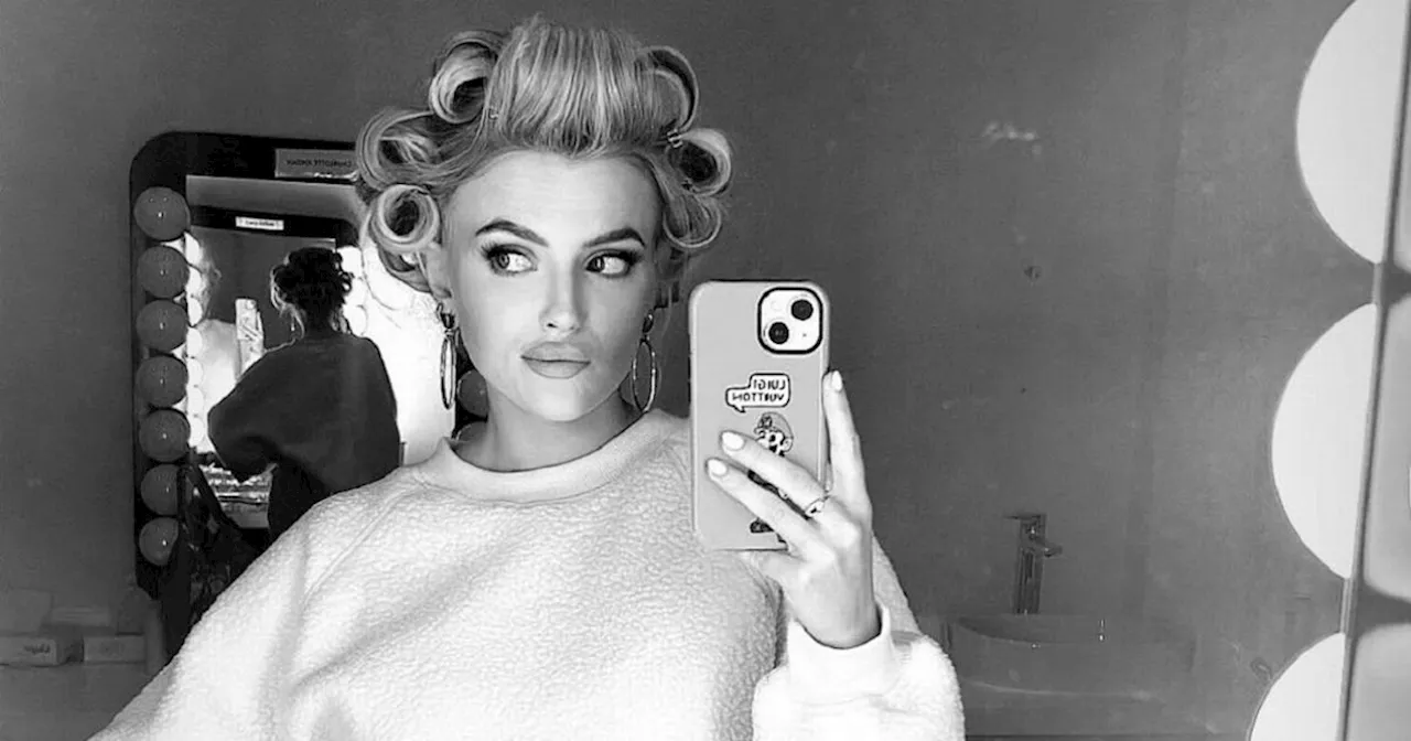 Corrie's Lucy Fallon shouts at her 'bestie' as she gives baby update