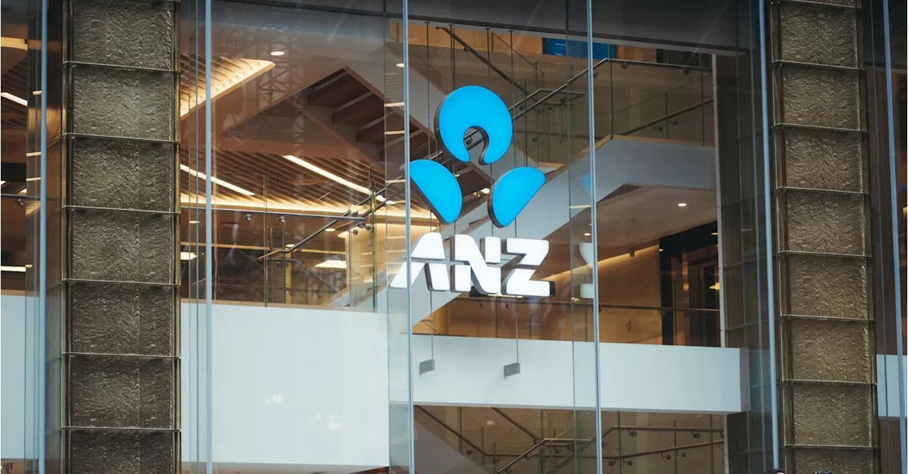 ANZ becomes last of the big banks to cut fixed rates this year