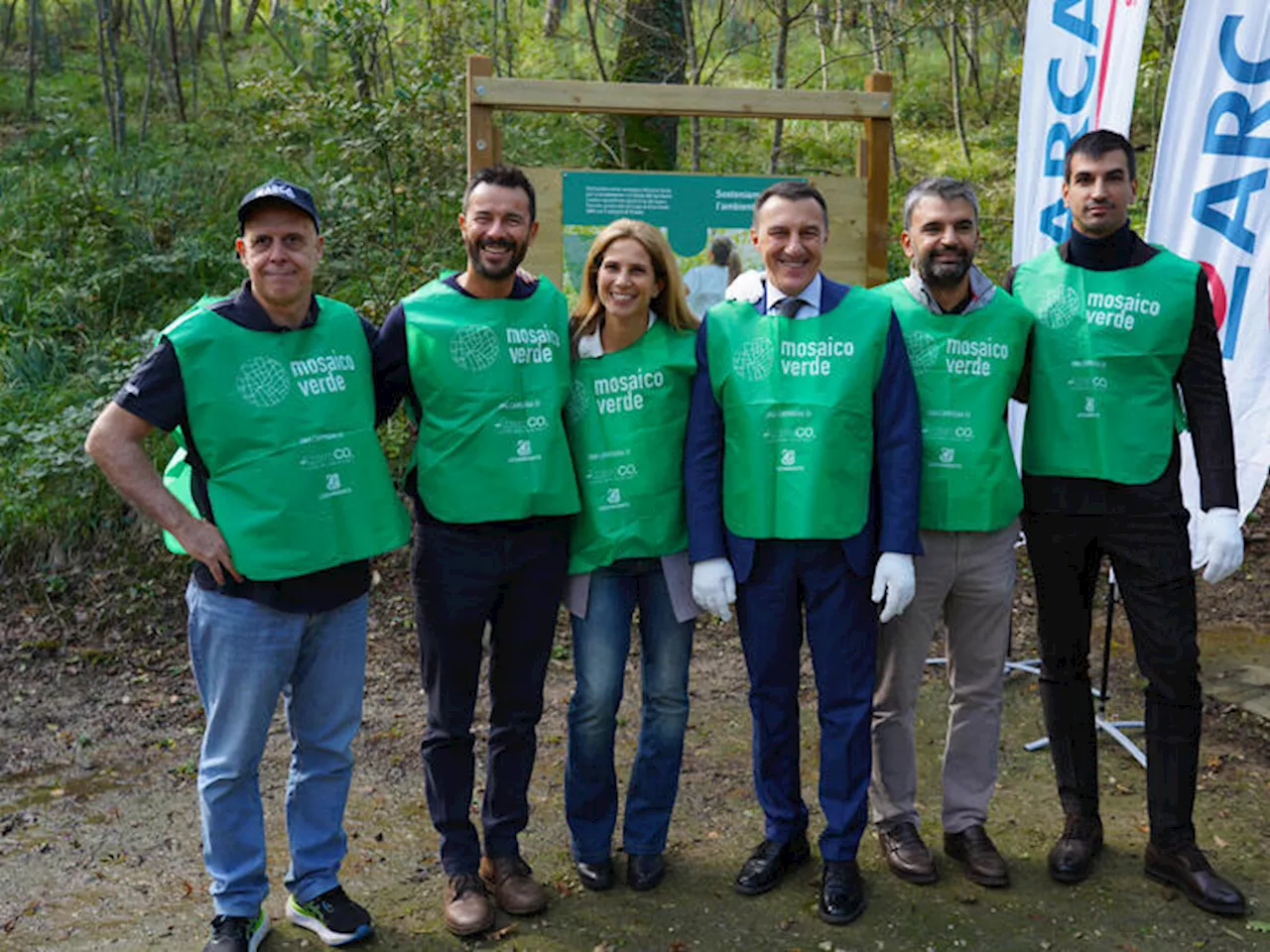 Arca Fondi SGR e CiviBank mettono a dimora 750 alberi a Trieste