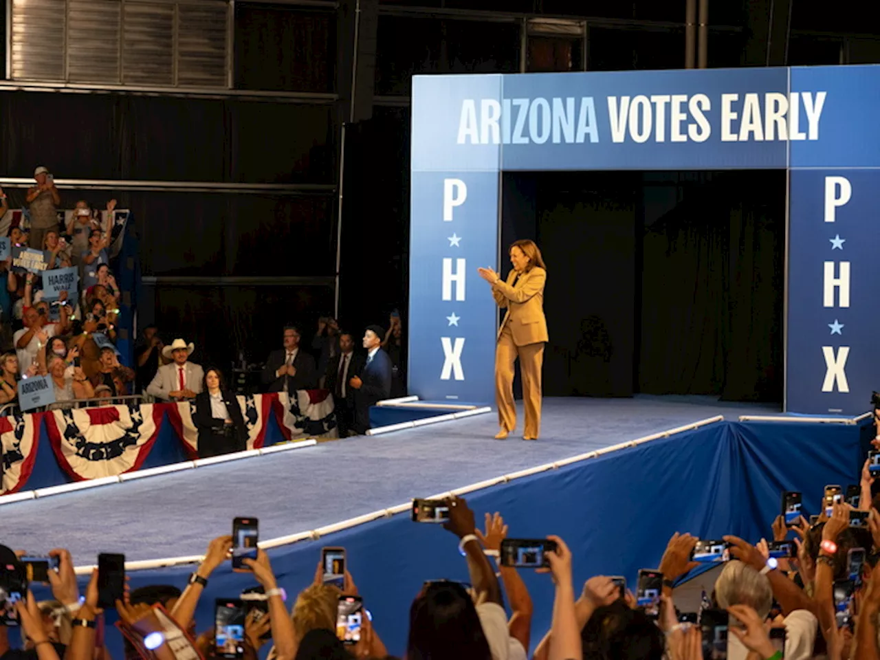 Usa2024: Kamala Harris fa campagna in Arizona