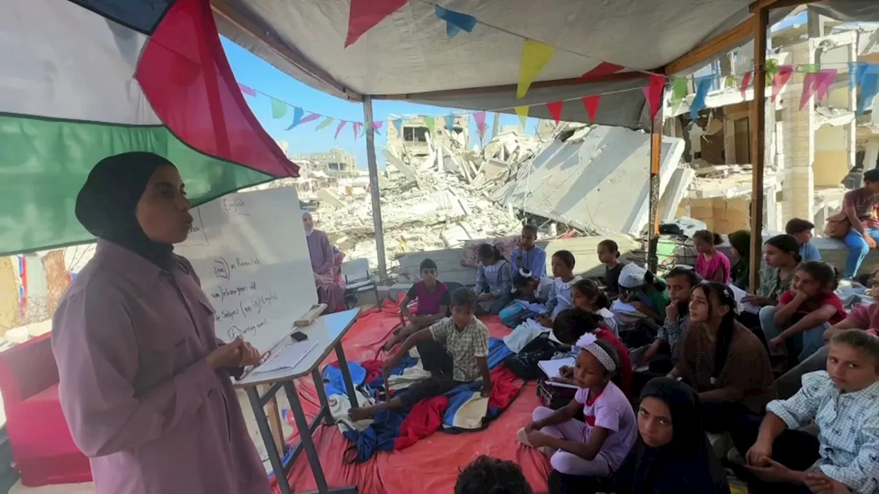 'La situation est difficile': dans la bande de Gaza, une jeune enseignante continue de faire cours