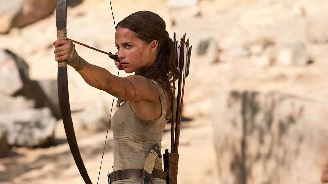 Tomb Raider: Waller-Bridge 'Well Into' Work on Lara Croft Series