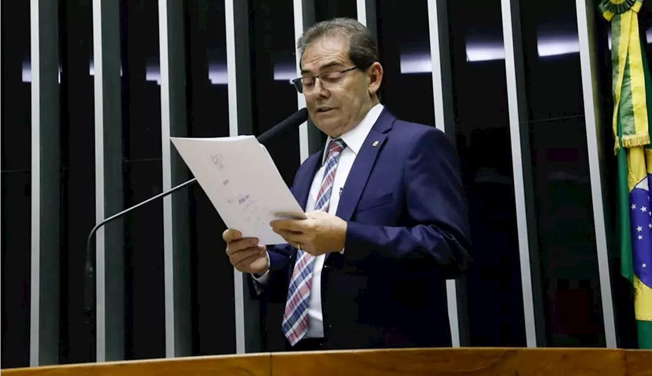 Deputado aciona o STF para suspender proposta que limita a Corte