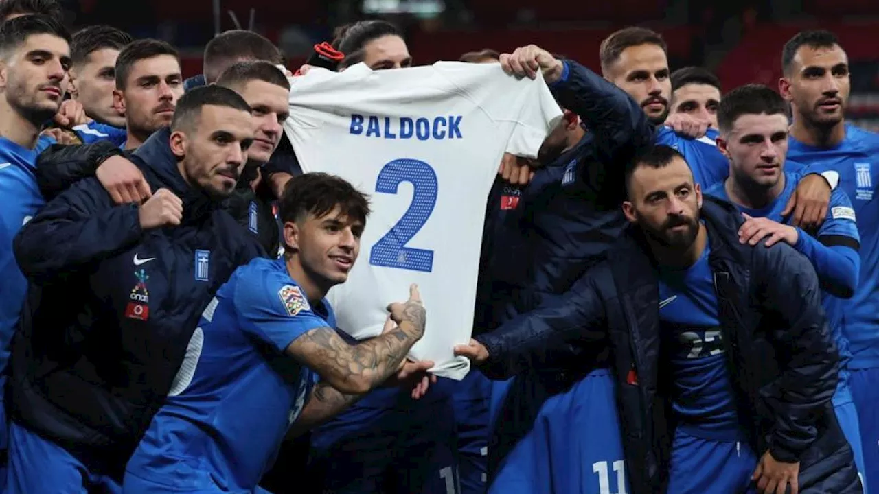 Grecia, dedica a Baldock dopo la vittoria sull'Inghilterra in Nations League