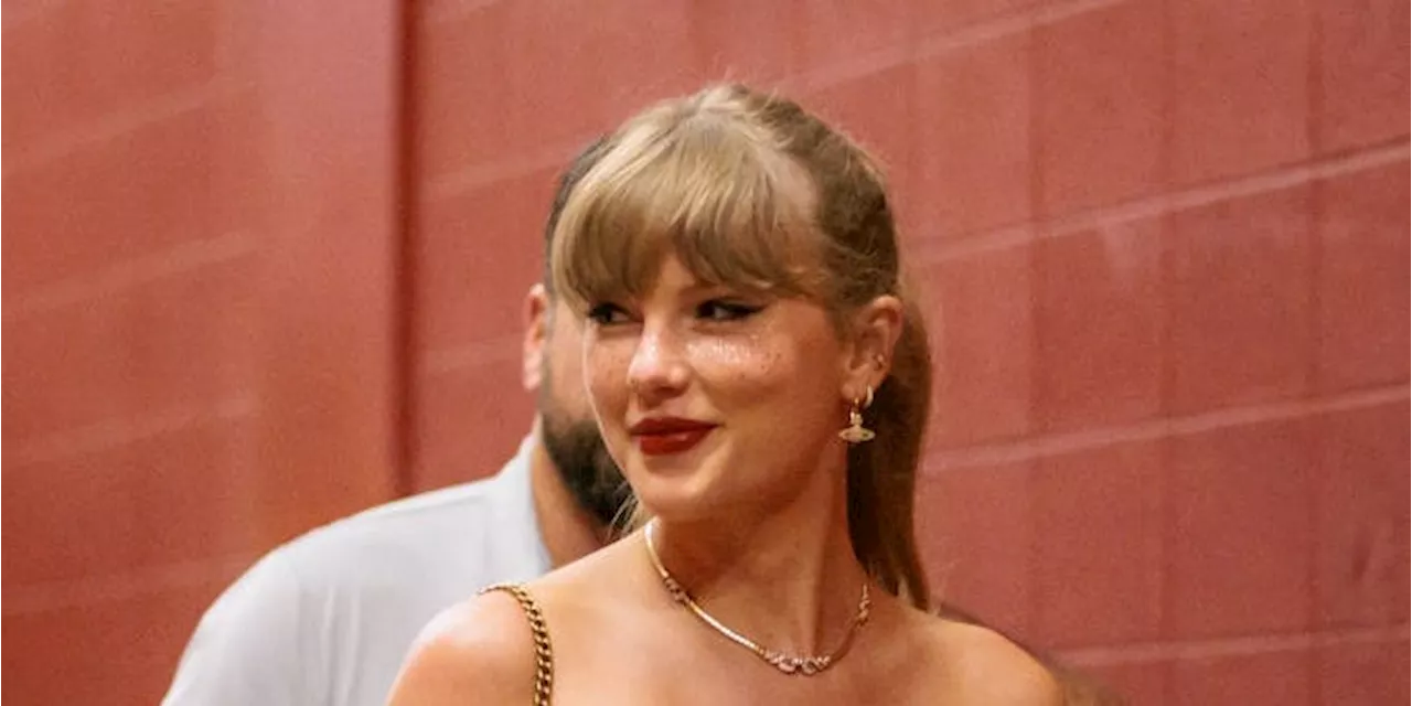 Il make-up con lentiggini glitter di Taylor Swift