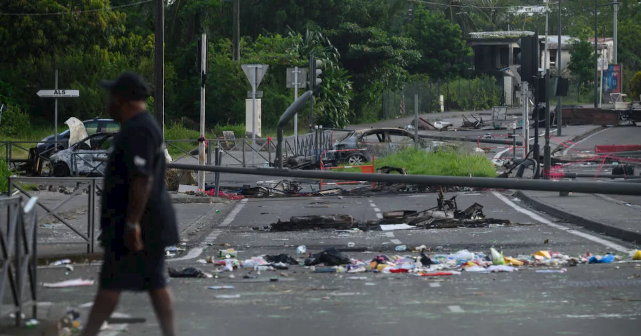 En Martinique, les manifestations contre la vie chère tournent à la violence