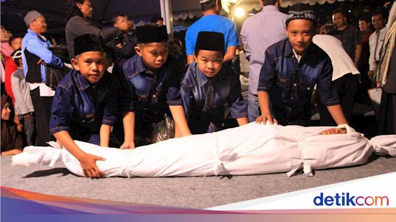 Hukum Mencium Jenazah dalam Islam, Bolehkah?