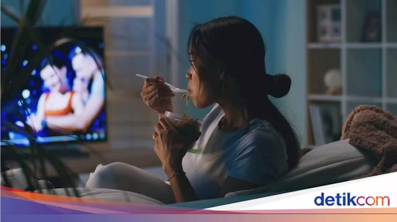 Makan Jadi Sulit Dikontrol Saat Mood Jelek, Studi Ungkap Cara Mengatasinya