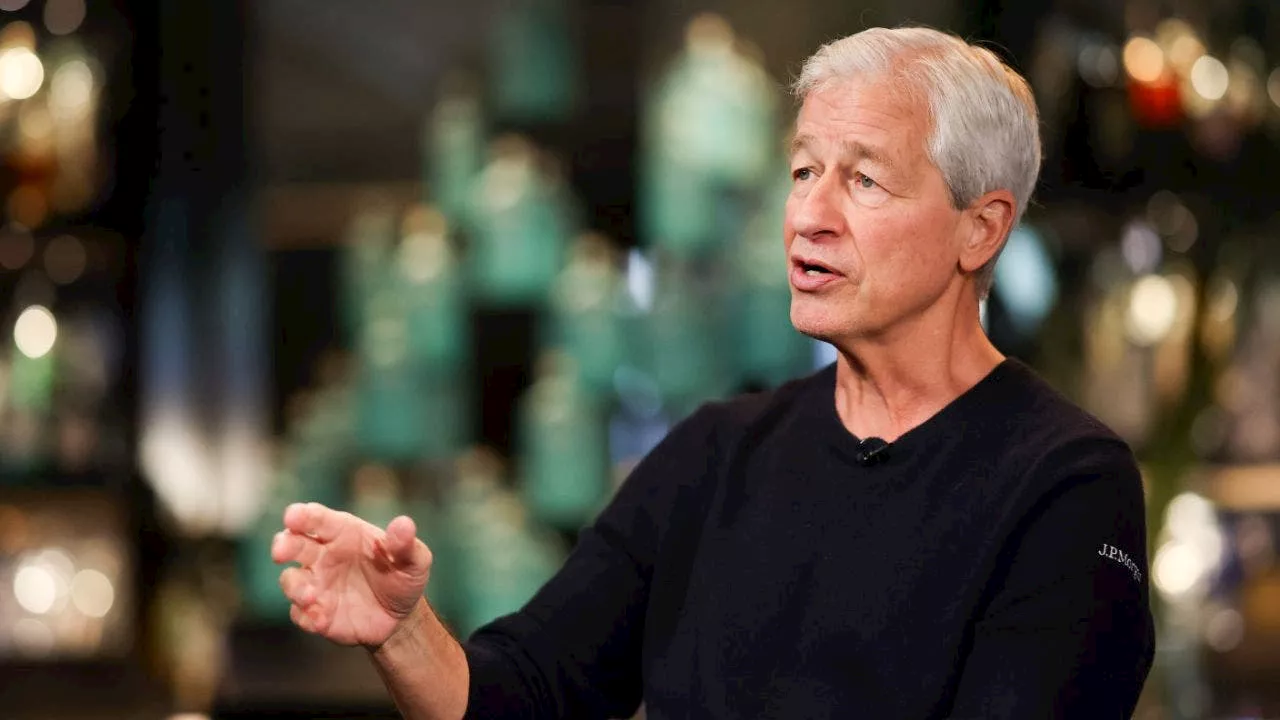 JPMorgan Chase CEO Jamie Dimon Still Considering Presidential Endorsement