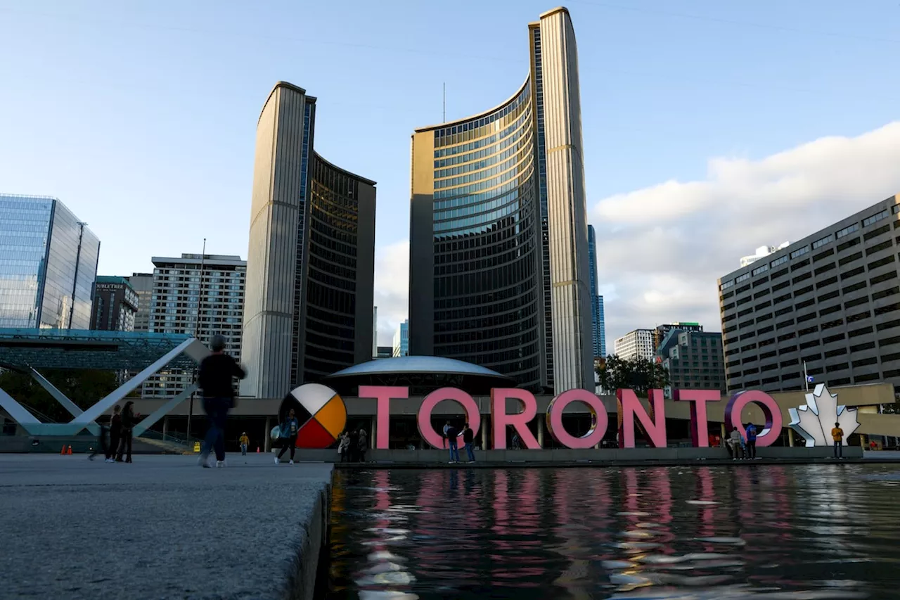 Toronto takes step toward ban on misleading fossil fuel ads, following TTC move