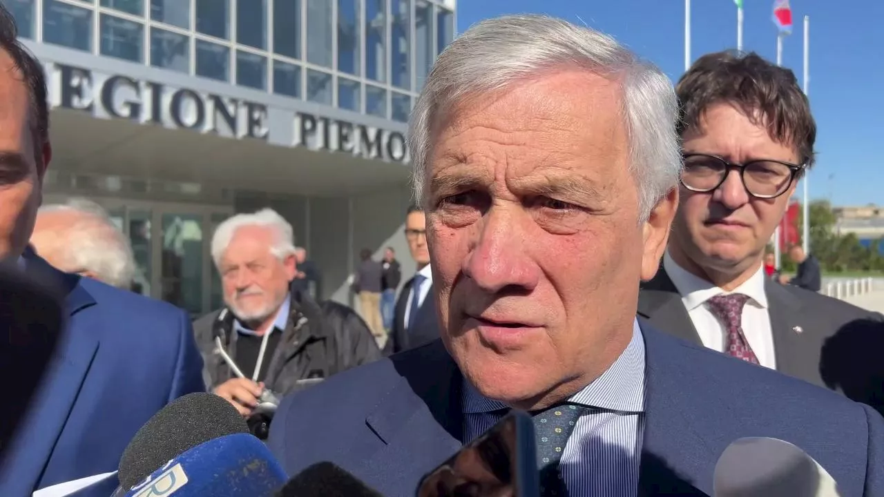 Israele attacca le basi Unifil, Tajani: 'Inaccettabile, i soldati italiani non si toccano'