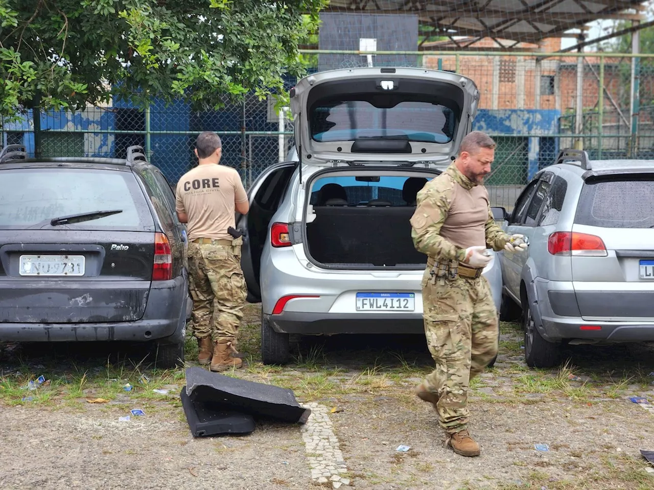 Dois veículos com explosivos são encontrados em rua de Santa Cruz, na Zona Oeste do Rio