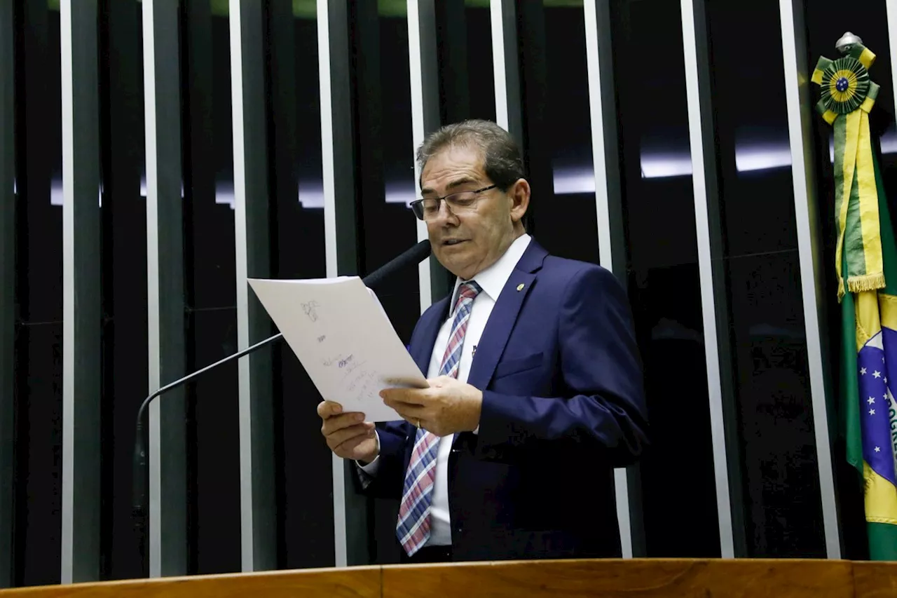 Deputado aciona STF para barrar PEC que permite ao Congresso suspender decisão da Corte