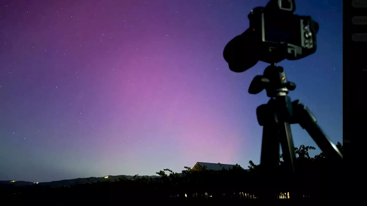 Northern Lights visible in the North Bay just outside of Napa