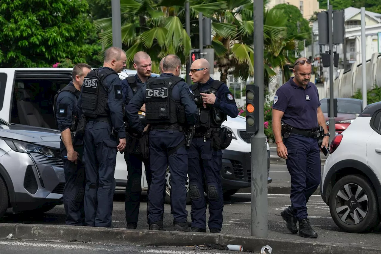 Martinique: toujours des violences malgré le couvre-feu