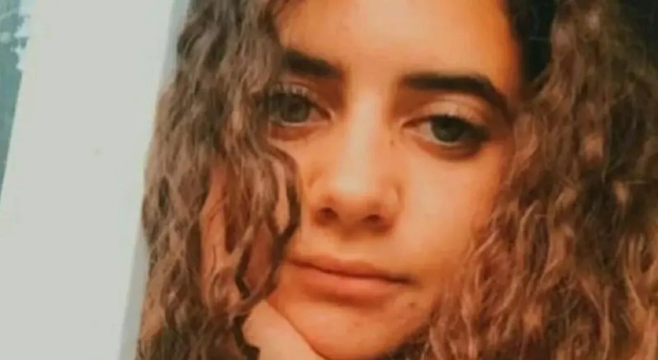 Chiara Petrolini ancora in silenzio: il tribunale valuta la richiesta di carcere. I genitori restano a New Yor