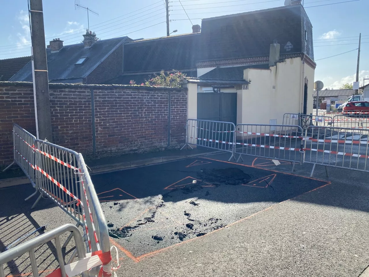 La route s'est effondrée, une rue fermée en urgence dans cette ville de l'Oise