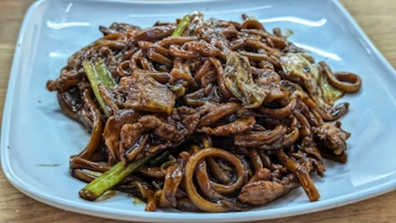 Restoran Lian Bee continues to serve the same renowned Hokkien mee that made it an icon on Jalan Tun Tan Cheng Lock for over seven decades