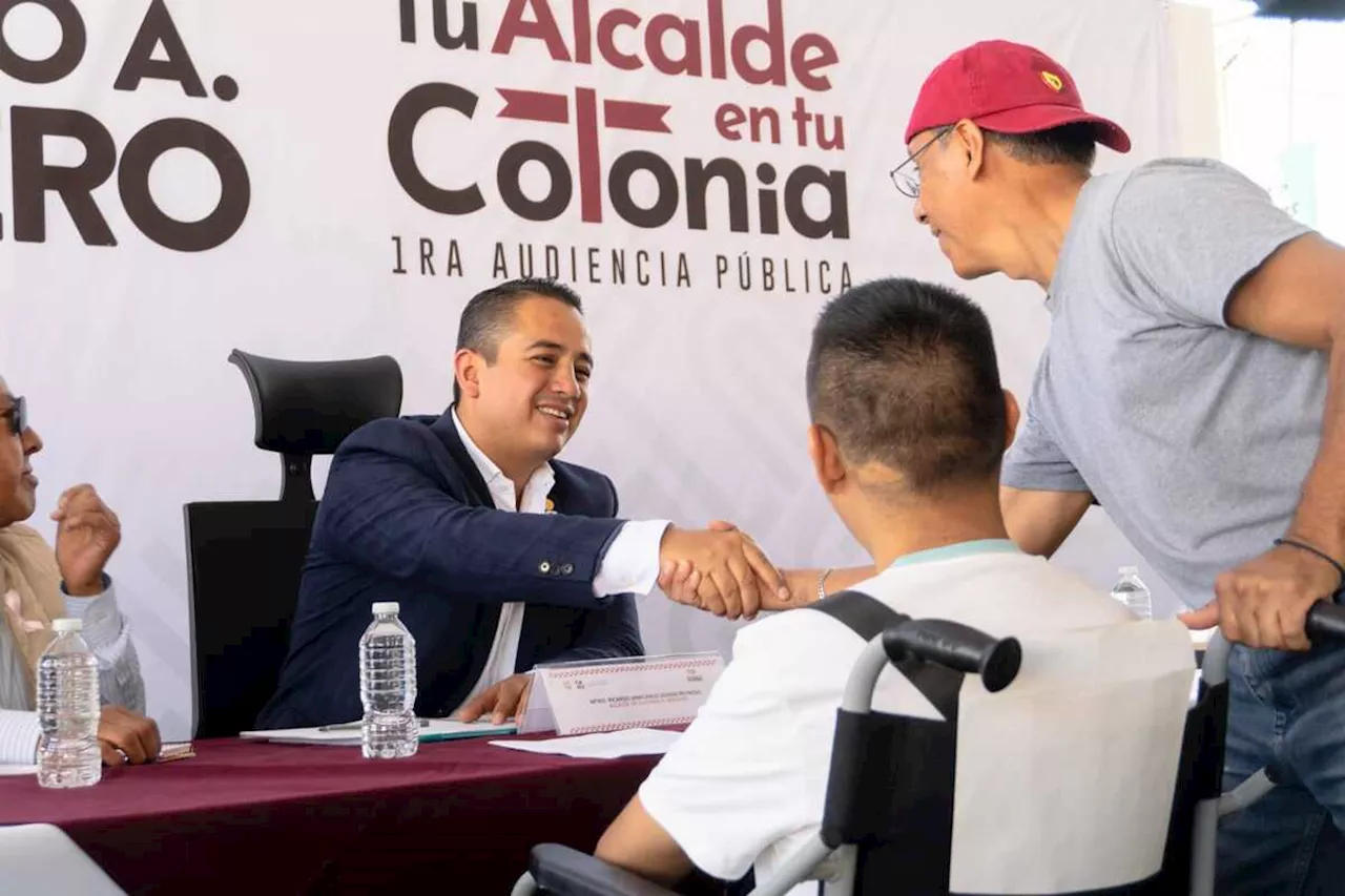 Janecarlo Lozano inaugura audiencias públicas vecinales; recibe peticiones personalmente