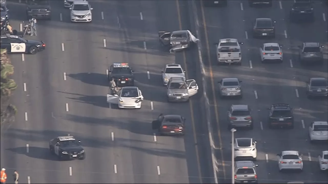 Deadly road rage: 1 dead, 1 injured following shooting on 5 Freeway in Boyle Heights