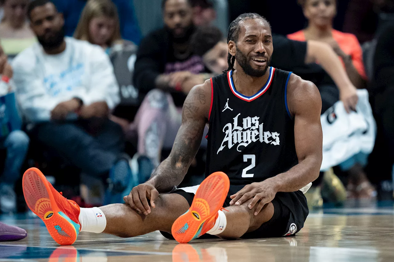 Clippers Provide Ominous Update on Kawhi Leonard Ahead of Season Start