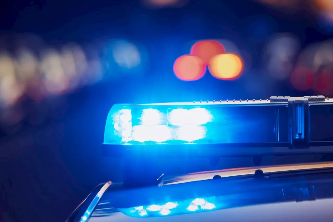 Woman killed, 2 seriously injured when SUV runs red light and hits car