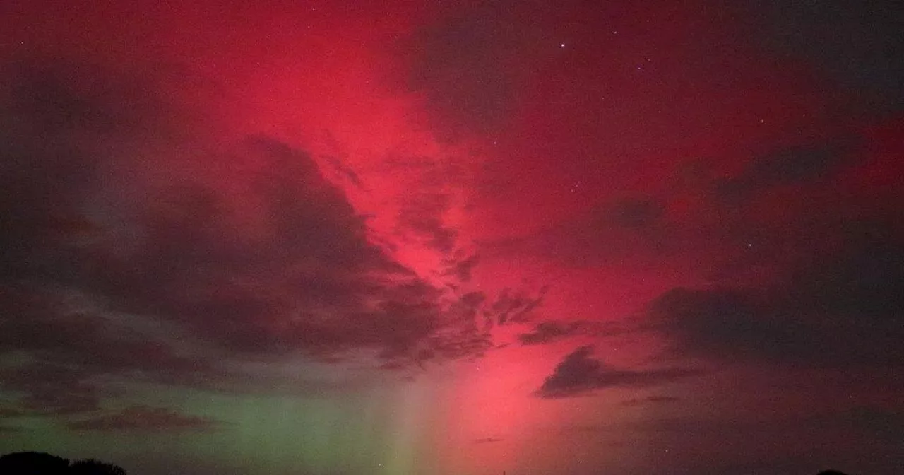 Seltenes Phänomen: Polarlichter färben Himmel in Preußisch Oldendorf