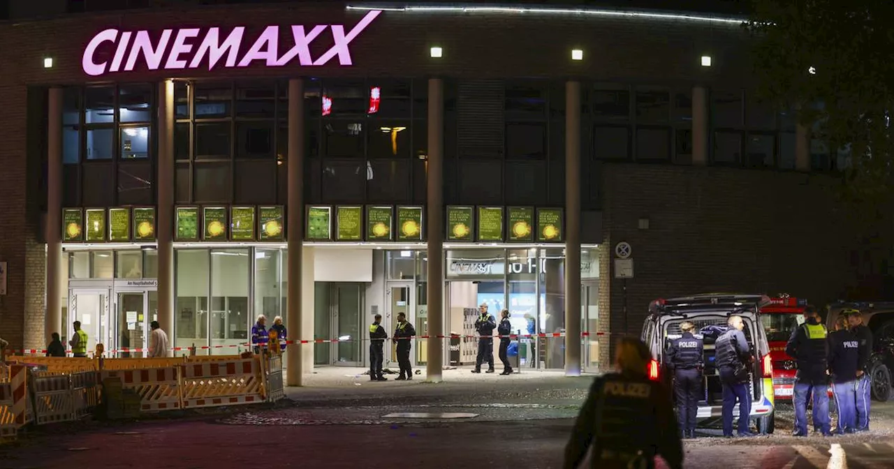 Schießerei in Krefeld: Polizei schießt Mann am Cinemaxx nieder — er legte Brände