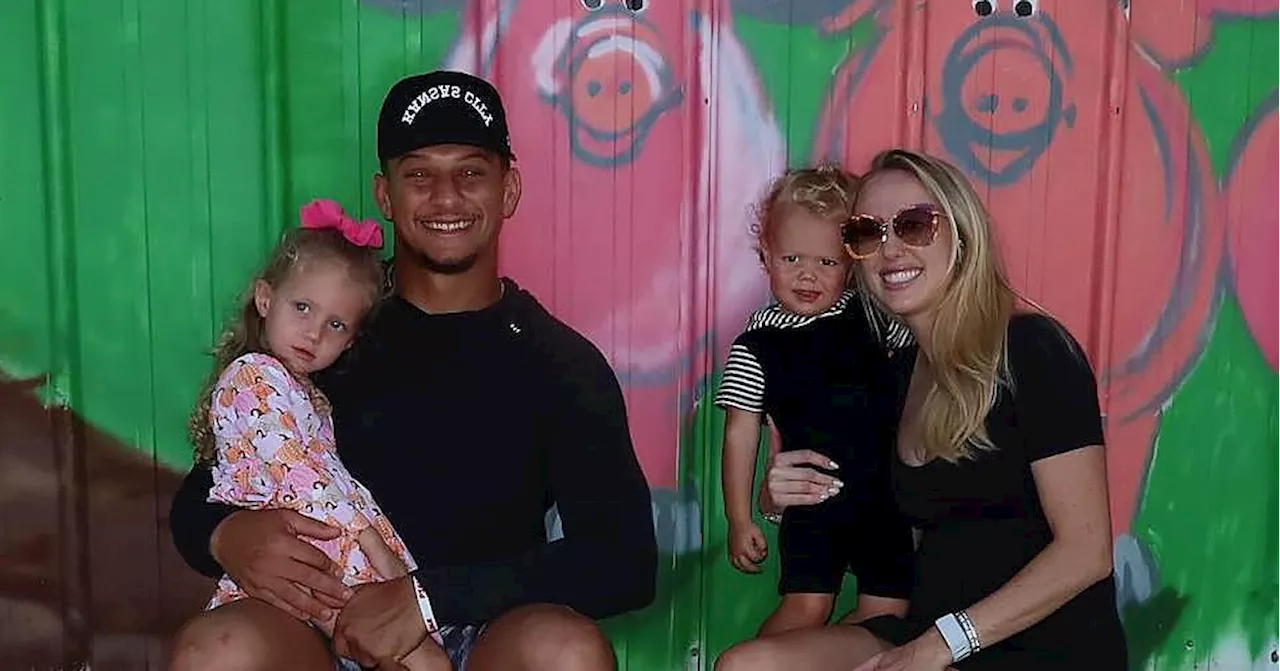 Patrick Mahomes, Pregnant Brittany Mahomes Enjoy Zoo Outing With Kids