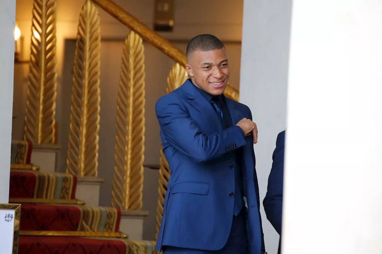 Mbappé geniet tijdens snipperweek: superster op stap in Stockholm