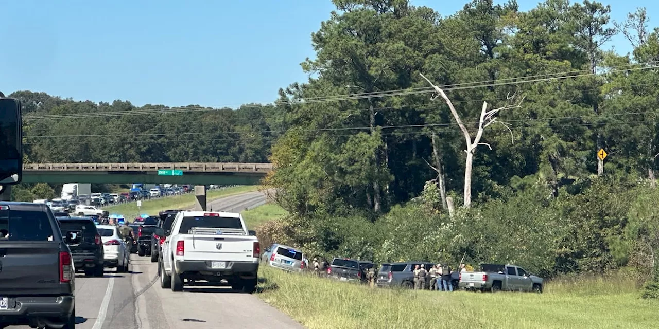 Police situation closes all lanes of I-65 in Autauga County