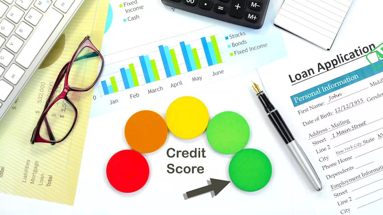 Credit score: Can I increase it with only one credit card?