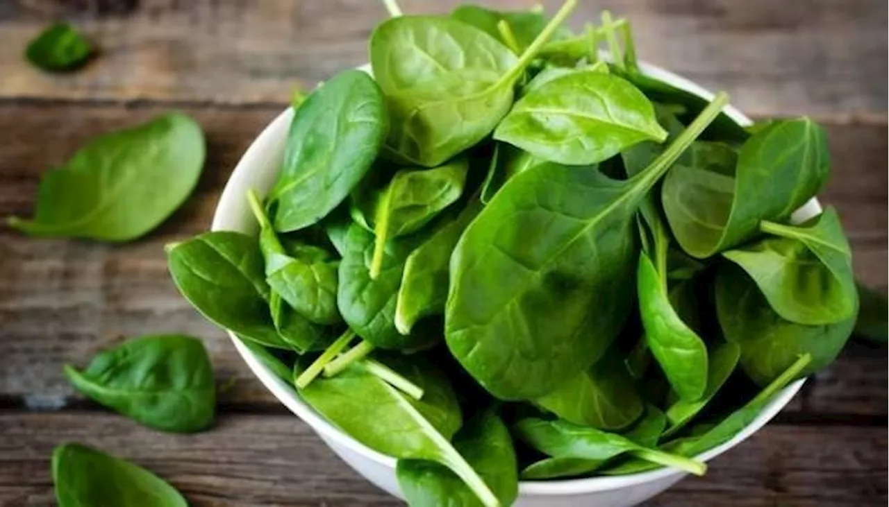 Spinach 10 Benefits: గుండె పోటు, డయాబెటిస్‌కు సైతం చెక్ పెట్టే అద్భుతమైన ఆకు కూర