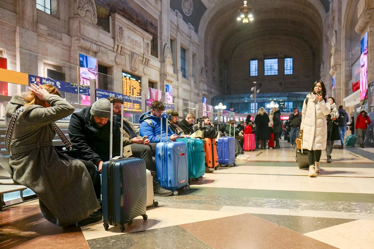 Sciopero treni oggi 12 ottobre 2024, stop fino a domani: orari, treni garantiti