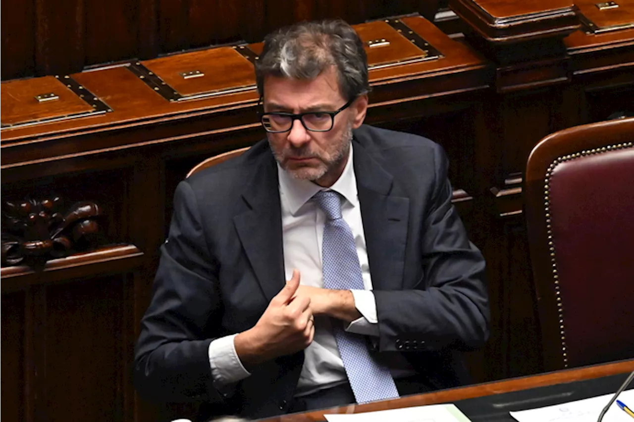 Giorgetti: interventi sulla demografia nella prossima manovra, meno tasse