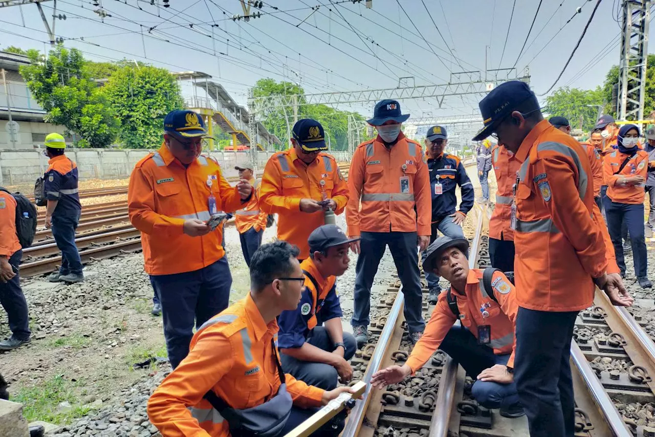 KAI Daop 1 Jakarta rutin cek jalur pastikan perjalanan kereta api aman