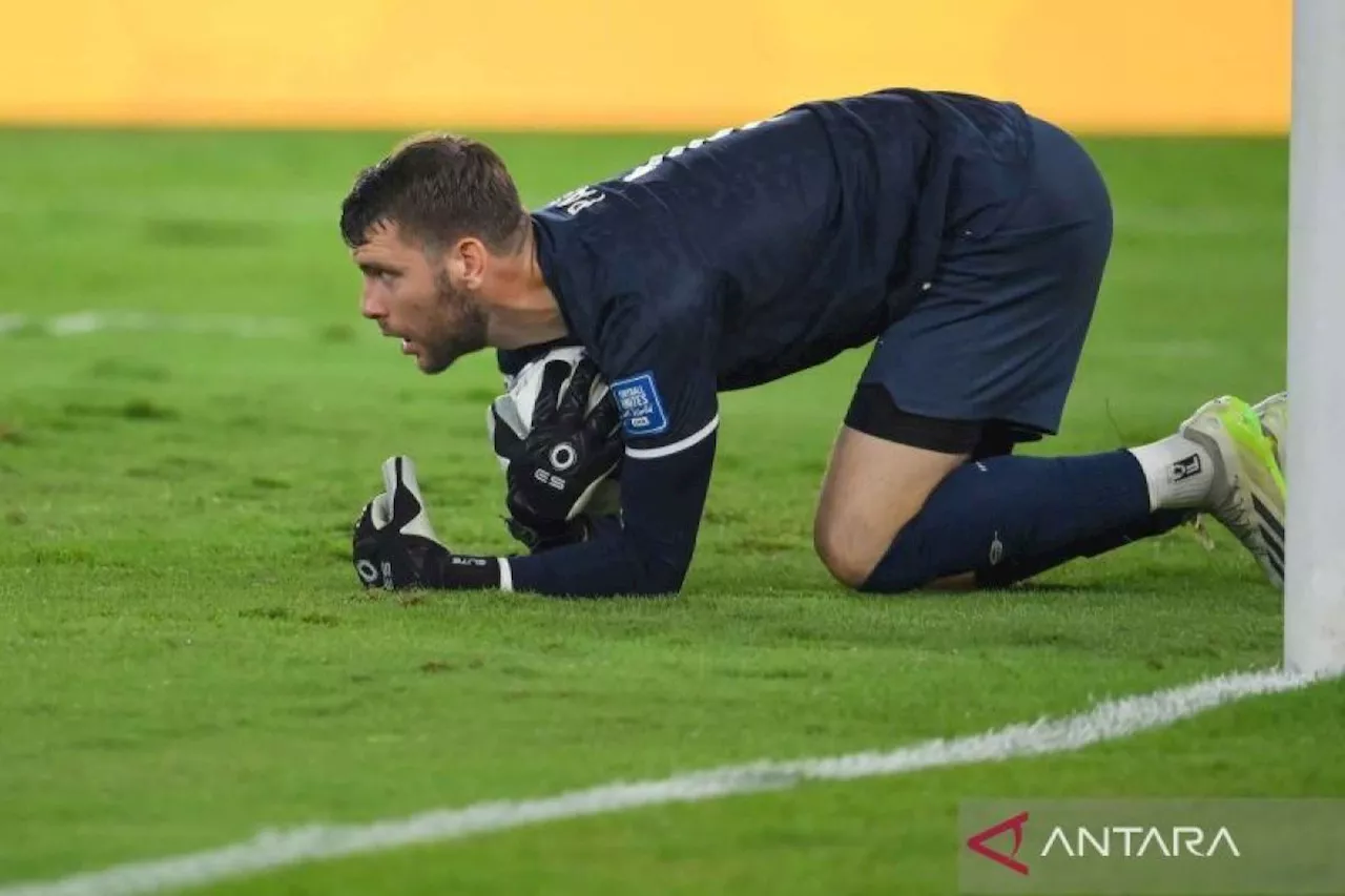 Maarten Paes Protes Keputusan Wasit dalam Laga Timnas Indonesia vs Bahrain