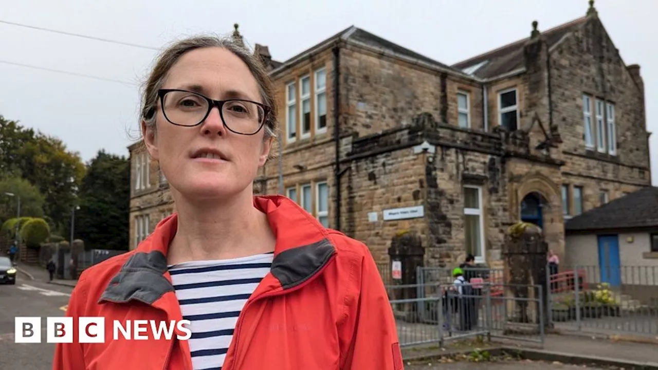 Parents fear for pupil safety in dilapidated Milngavie school