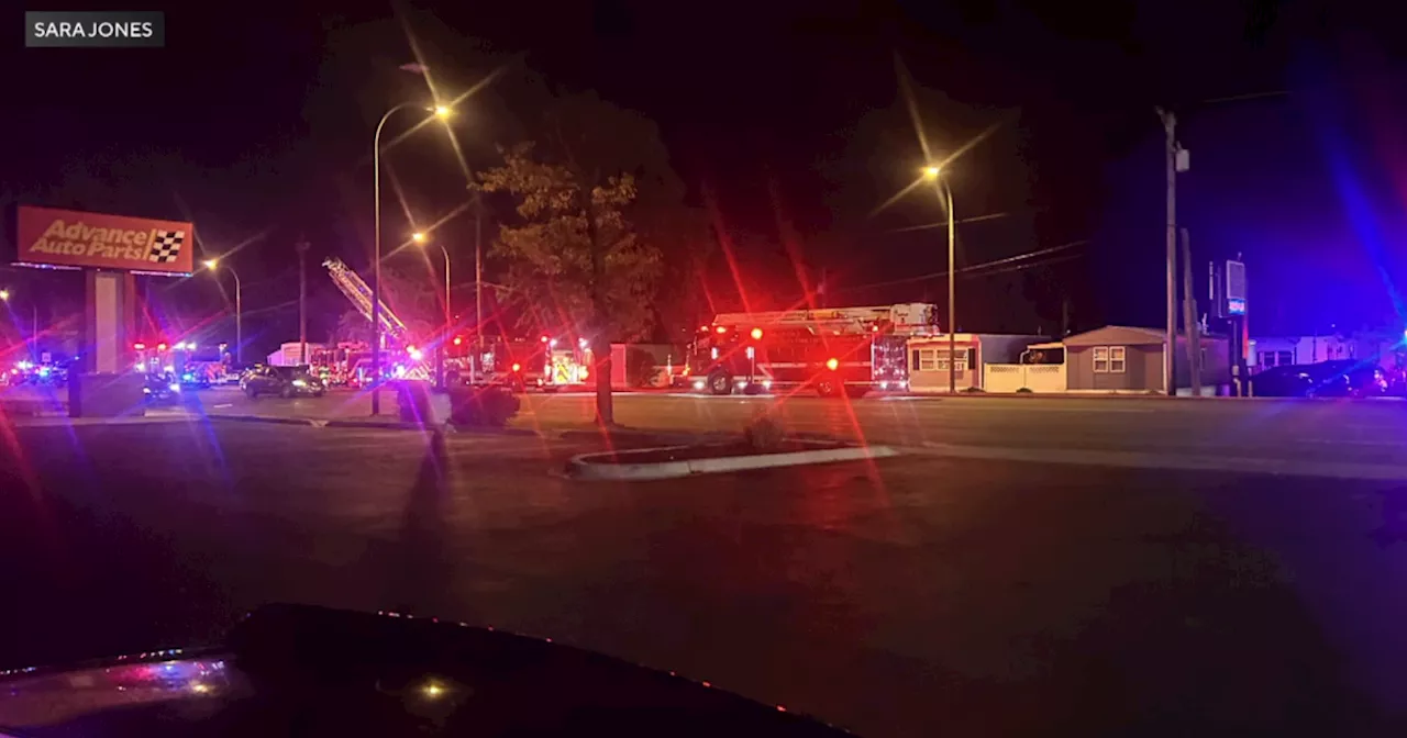 Domino's Pizza workers in suburban Chicago help family escape from fire