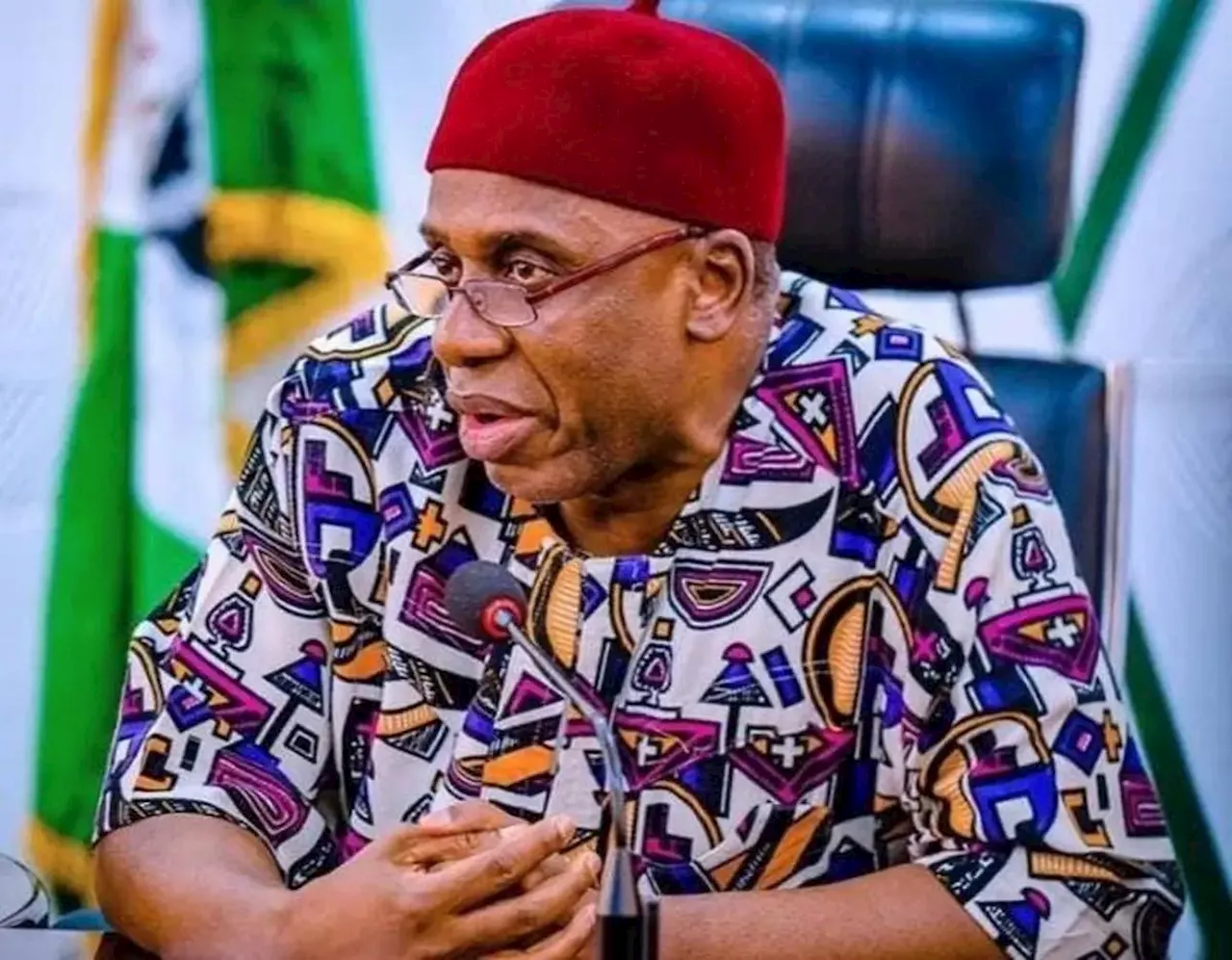 ‘Final warning’: Defence minister tackles Amaechi for asking Nigerians to protest hardship