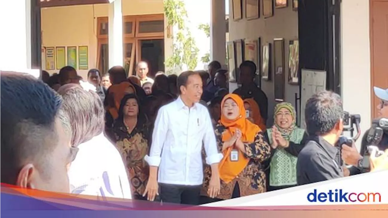 Jokowi Kunjungi SDN Tirtoyoso 111 Solo, Sekolah Masa Kecilnya