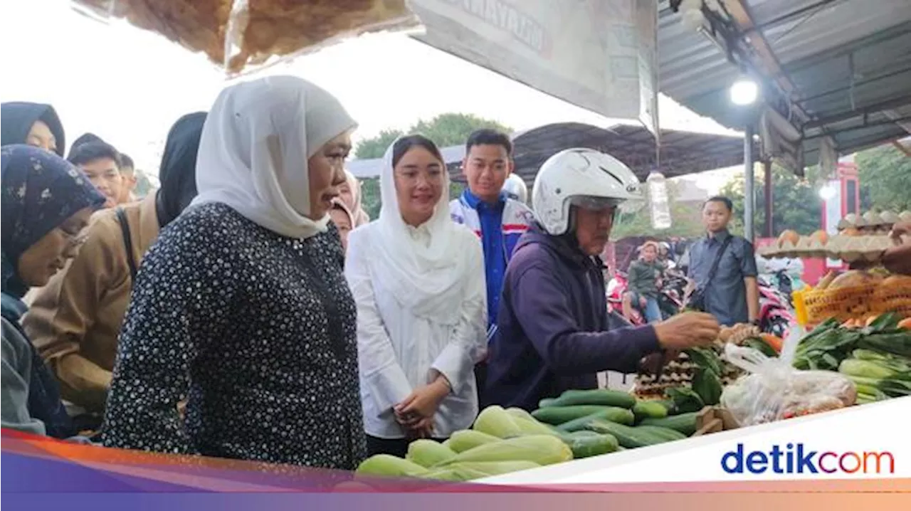 Khofifah Blusukan ke Pasar Templek Blitar Pantau Stabilitas Harga