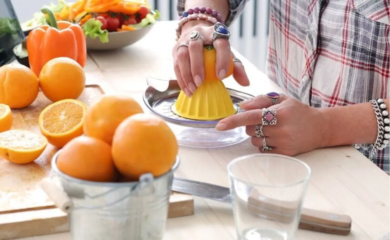 Haz tu propio antiácido natural con verdura, cucharada de agua y un elemento químico