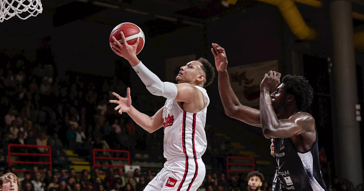 Trieste sogna in vetta con la Virtus Bologna, Reggio Emilia travolge Treviso