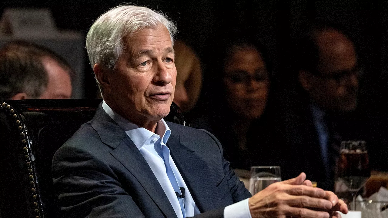 JPMorgan Chase CEO Jamie Dimon Warns of Global Economic Risks