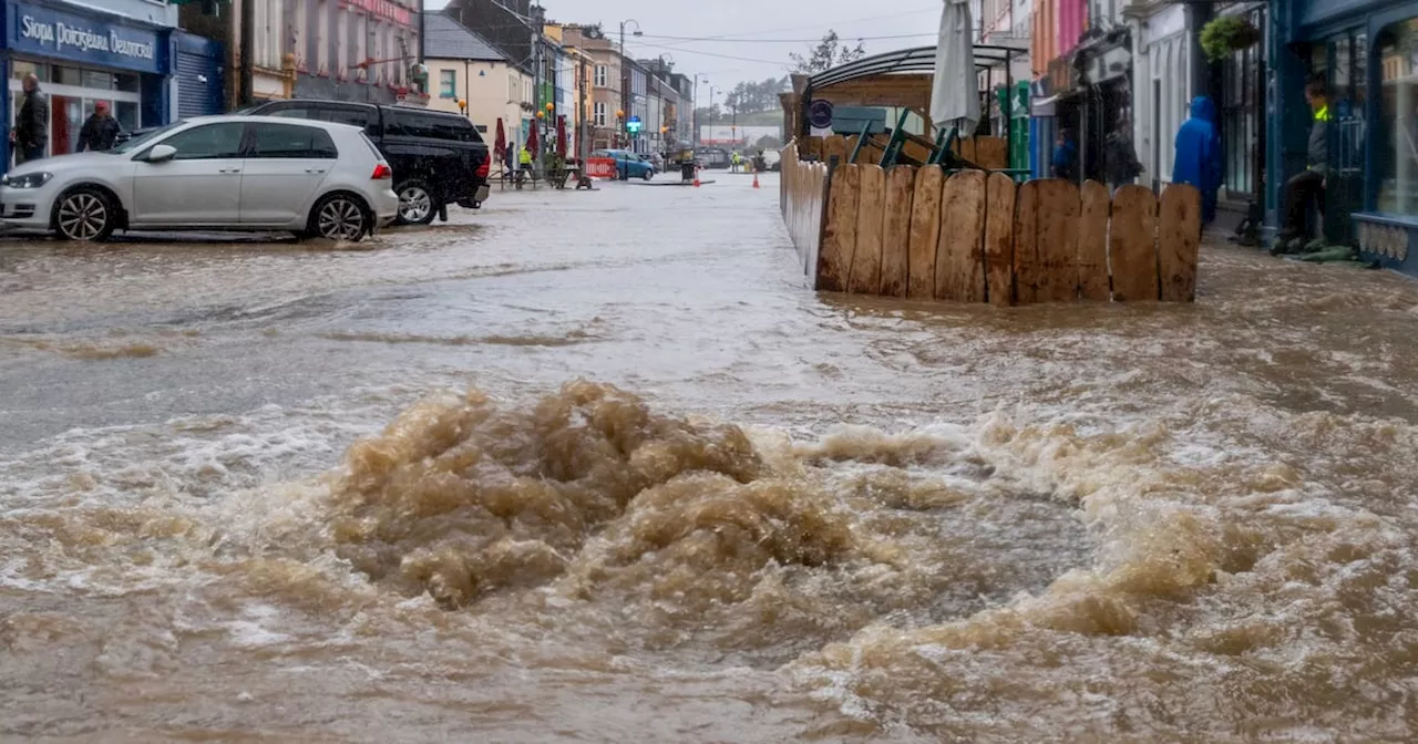 Met Éireann issues status yellow rain warnings for Cork and Waterford this weekend