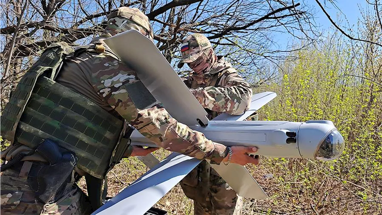 Российские военные уничтожили «Ланцетом» два танка ВСУ в Сумской области